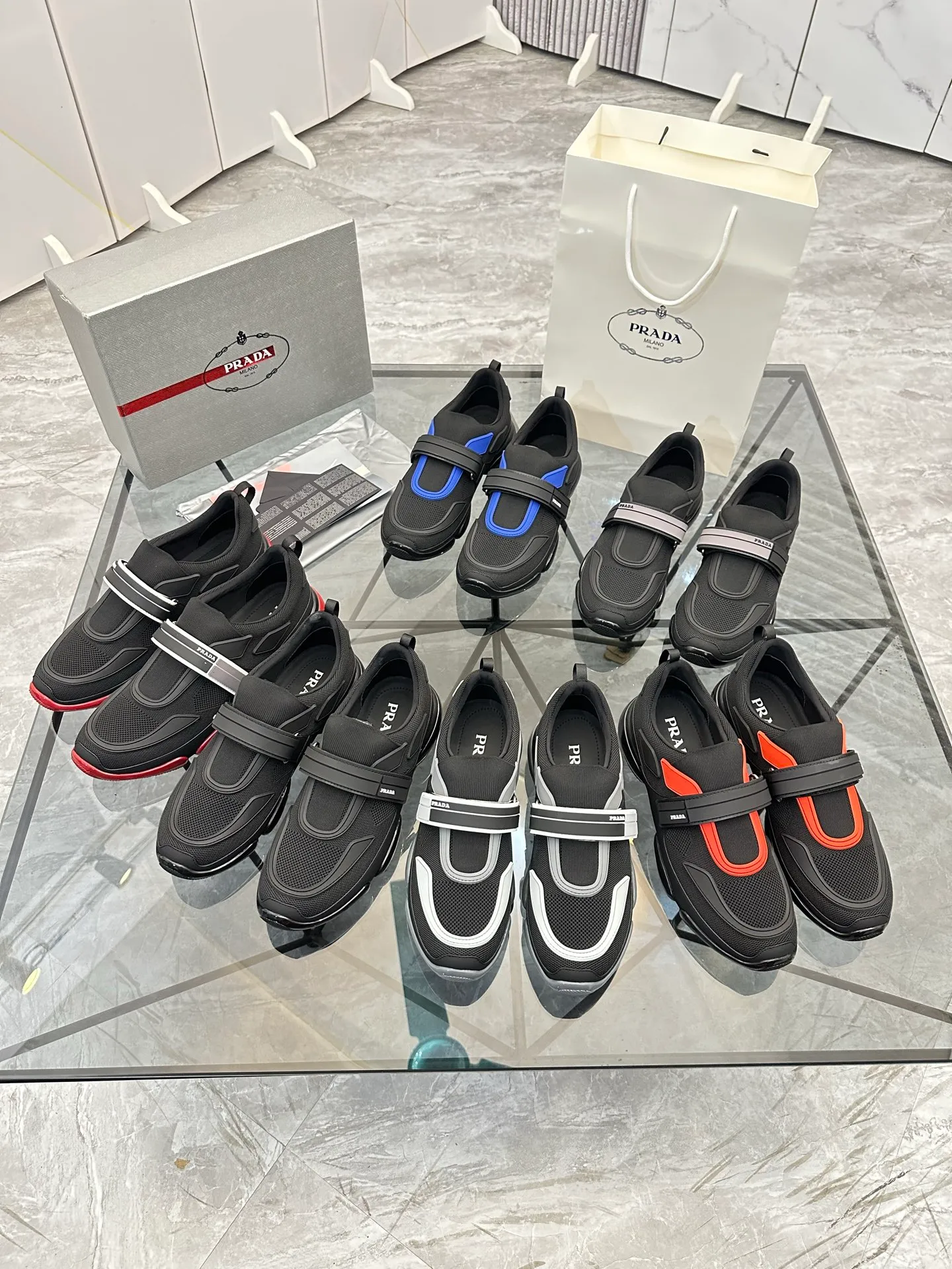 Men's shoes for sale 💰: 💰P500¥ High-end top quality Product trademark: Prada *"Prada*" low-top casual shoes Regular size: 38-45 (can be customized to 46) One size larger Product materials: imported breathable fly weave upper, professional glue-making process, breathable lining, cowhide foot pads, original outsole. No.: 001